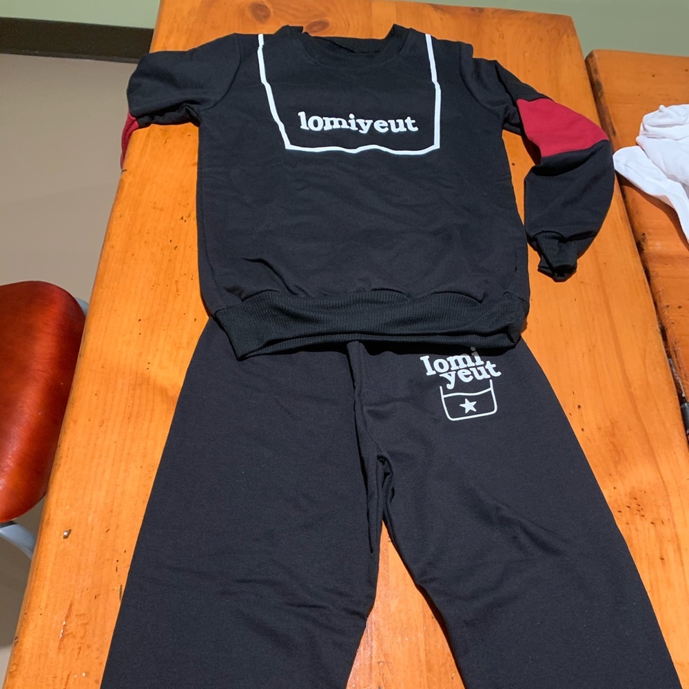 Boutique Bundle fleece sweatshirt and pants